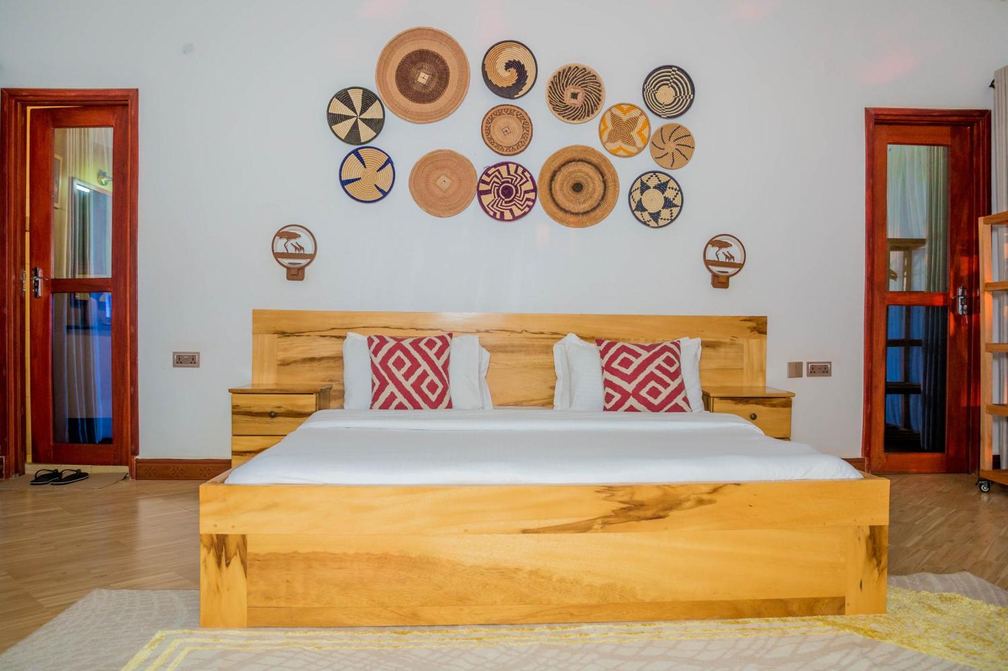 Shose Farmhouse Chalets & Campsite Moshi Ngoại thất bức ảnh